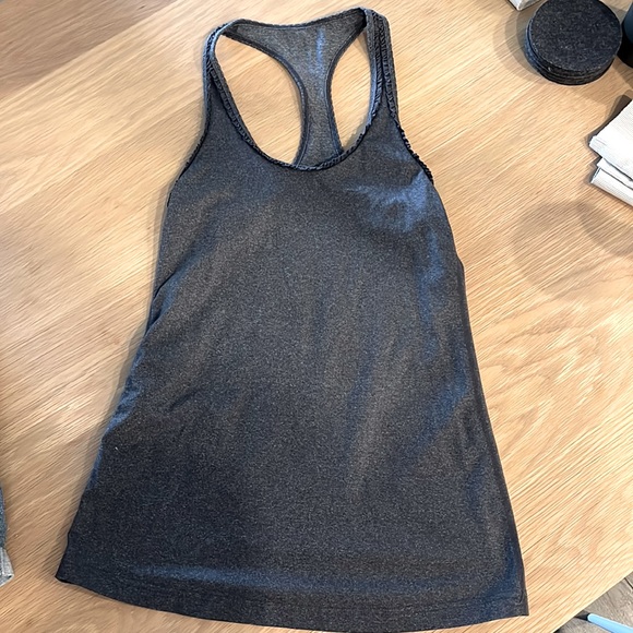 ❤️2 for $20❤️ flow Y lululemon racer back tank - Picture 1 of 2